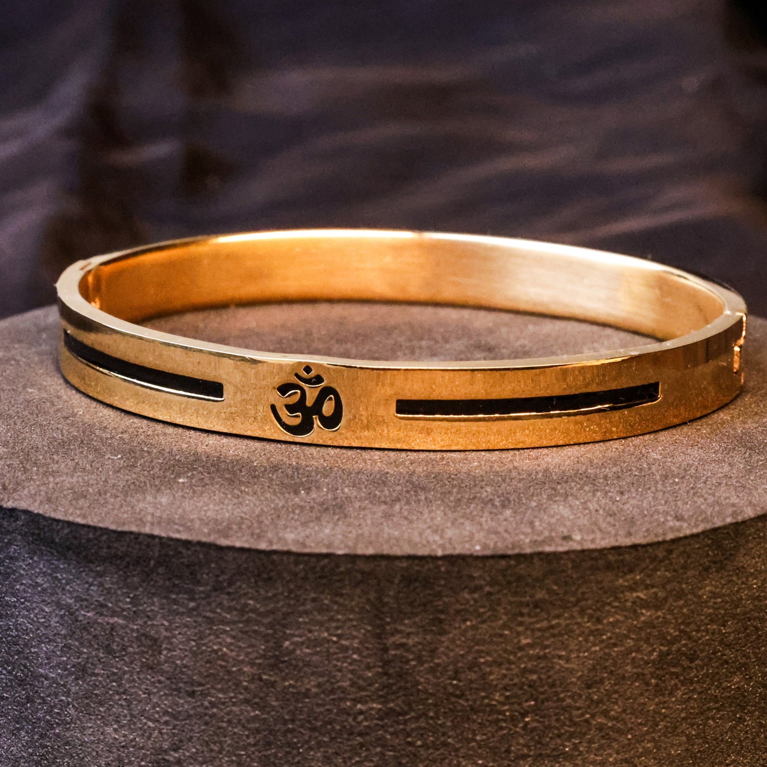 Om Pavitra Kada – IGP Gold Plated Spiritual Kada for Purity, Positivity & Divine Energy