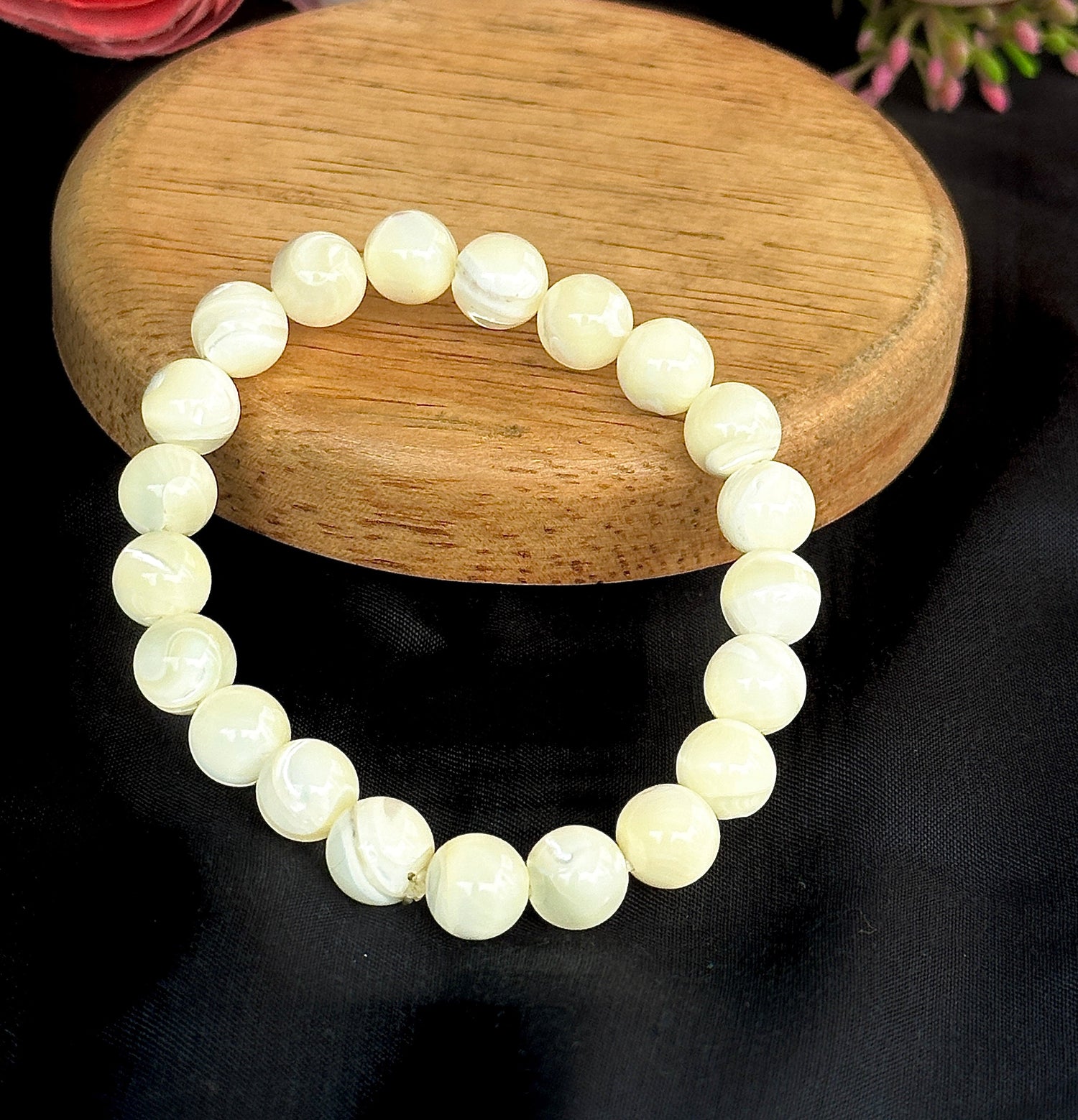 Mother of Pearls Crystal Bracelet (Abhimantrit) for Peace