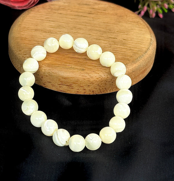 Mother of Pearls Crystal Bracelet (Abhimantrit) for Peace