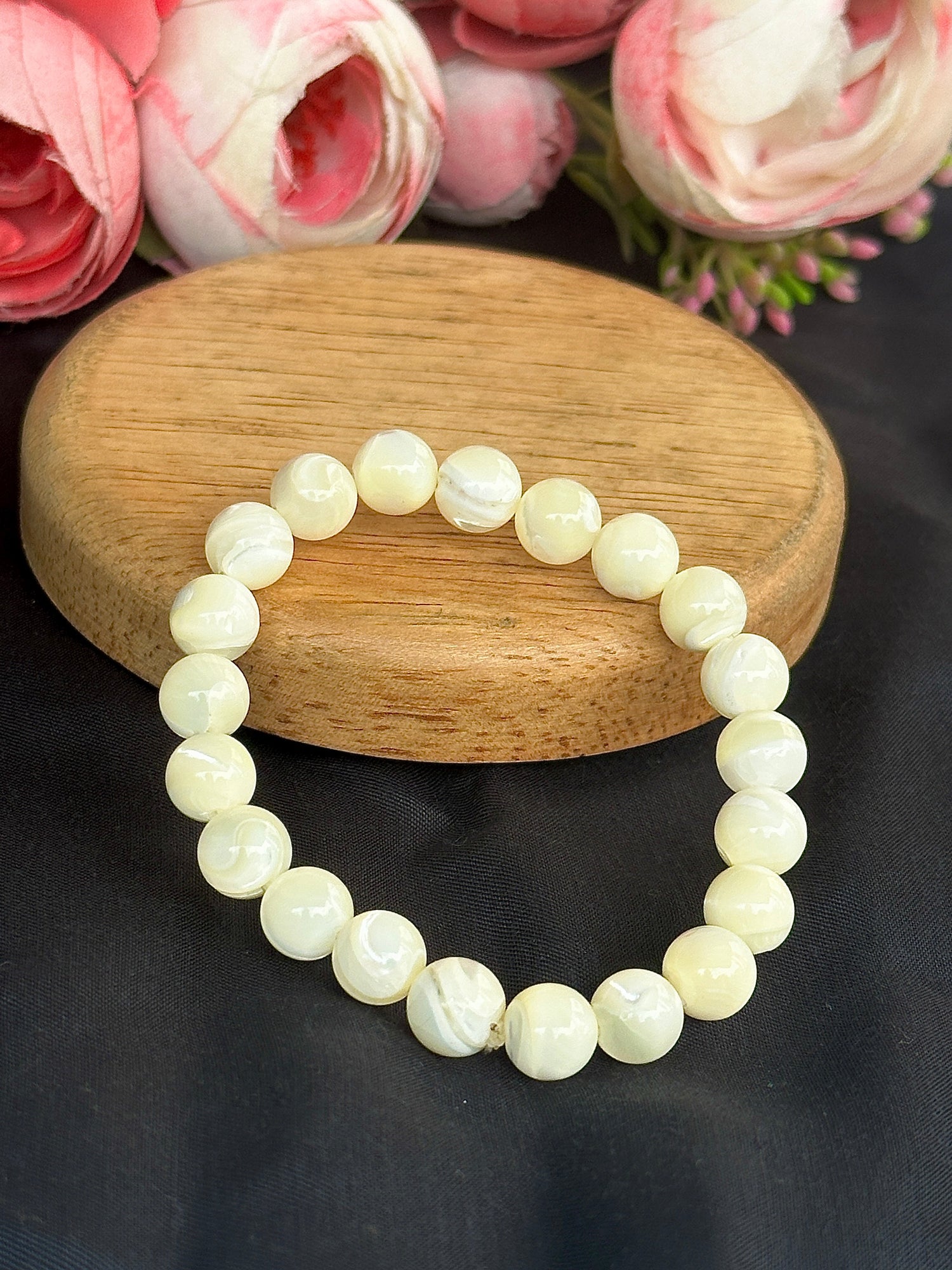 Mother of Pearls Crystal Bracelet (Abhimantrit) for Peace